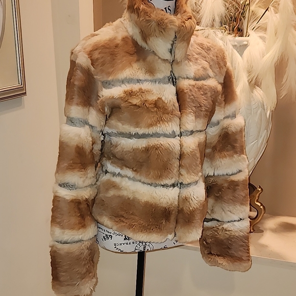 Vintage June  genuine natural rabbit fur and leather details  jacket  size M - Picture 4 of 17